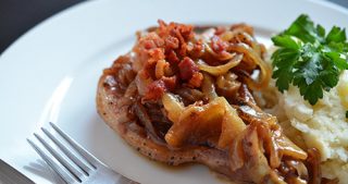 Bacon Apple Smothered Pork Chops by Michelle Tam https://nomnompaleo.com