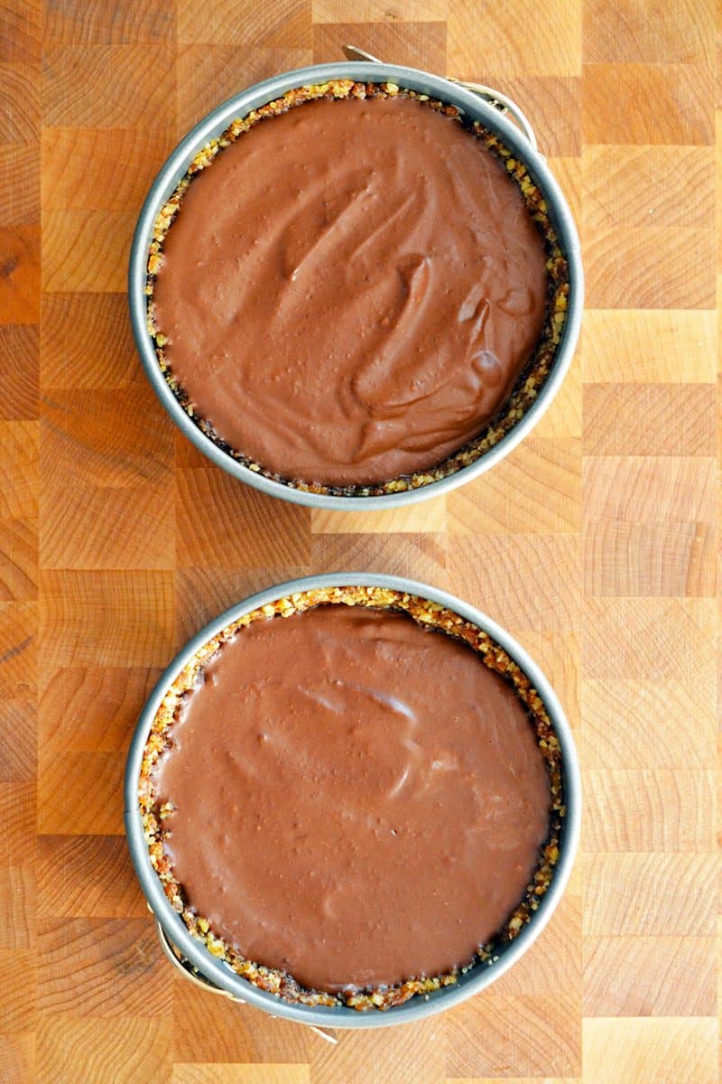 Kelly Brozyna’s Paleo Chocolate Pie + Raw Graham Cracker Crust